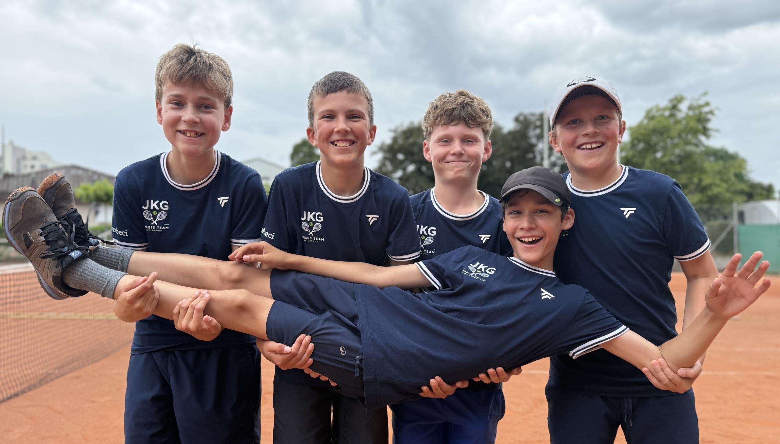 Fleiner Tennisnachwuchs überzeugt auch im Schulsport